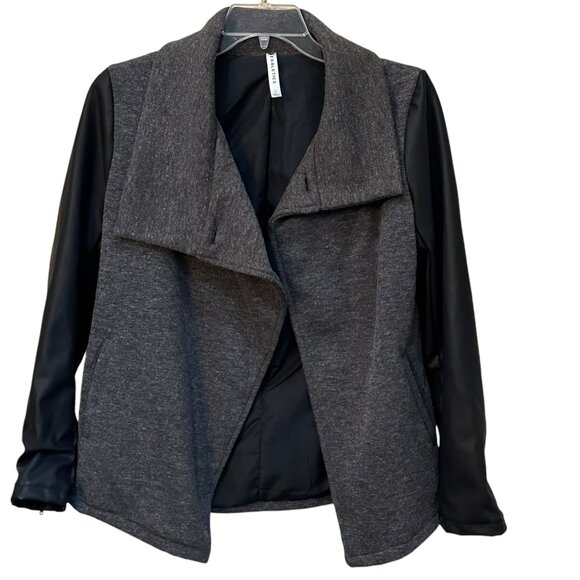 Fabletics‎ Milano Coat Faux Leather Sleeve Size Large Black Winter Lightweight - Picture 2 of 10